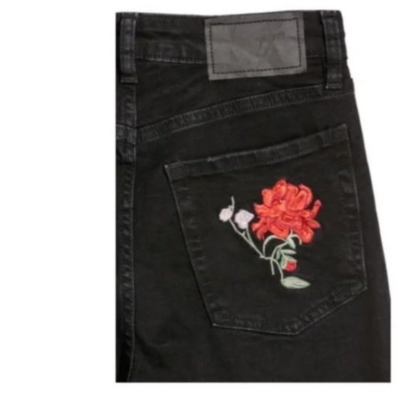 H & M Rose Embroidered Jeans * - Picture 2 of 10